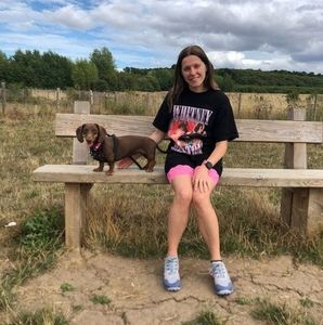 Meet your Posher, Laura